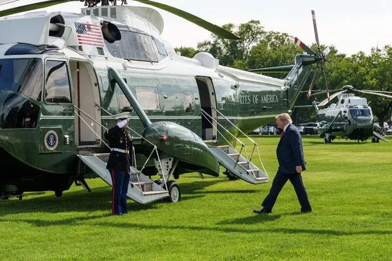 Ông Trump trở lại Nhà Trắng sau cảnh báo an ninh mới tại Trung Đông