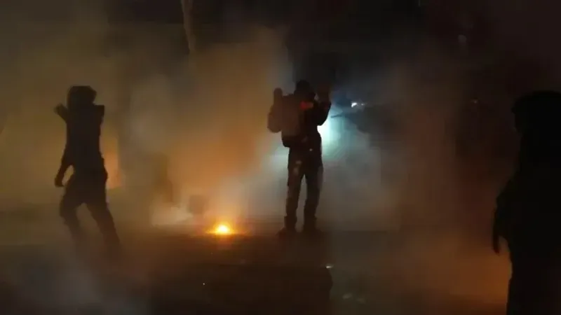 Trump dọa điều qu&acirc;n đến Minnesota dưới sức &eacute;p l&agrave;n s&oacute;ng biểu t&igrave;nh mới