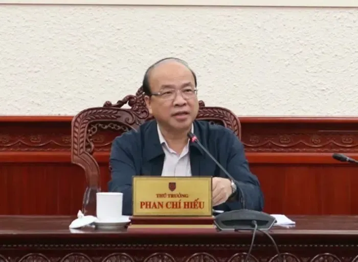 Viet-Nam-de-xuat-chuyen-8-giao-dịch-bat-buoc-cong-chung-sang-tu-nguyen-1.webp Việt Nam: Đề xuất chuyển 8 giao dịch bắt buộc công chứng sang tự nguyện