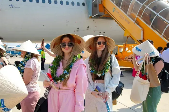 Việt Nam đề ra giải ph&aacute;p th&uacute;c đẩy du lịch năm 2026