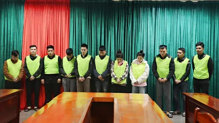 Khởi tố nh&oacute;m lừa đảo chiếm đoạt gần 50 tỷ đồng qua Facebook, Zalo