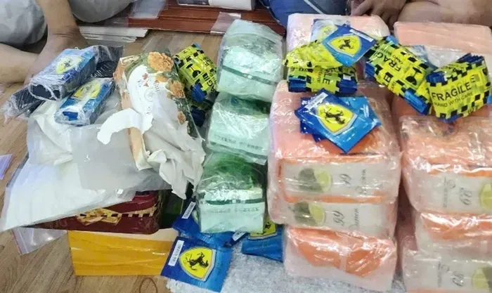 triet-pha-duong-day-ma-tuy-duoc-dieu-hanh-boi-benh-nhan-tam-than-2.webp Triệt phá đường dây ma túy được điều hành bởi “bệnh nhân tâm thần”