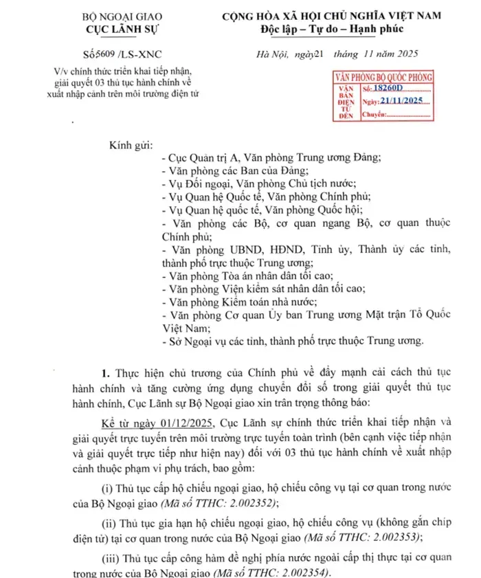 bo-ngoai-giao-trien-khai-truc-tuyen-ba-thu-tuc-xuat-nhap-canh-tu-1-12-2025-1.webp Bộ Ngoại giao triển khai trực tuyến ba thủ tục xuất nhập cảnh từ 1/12/2025