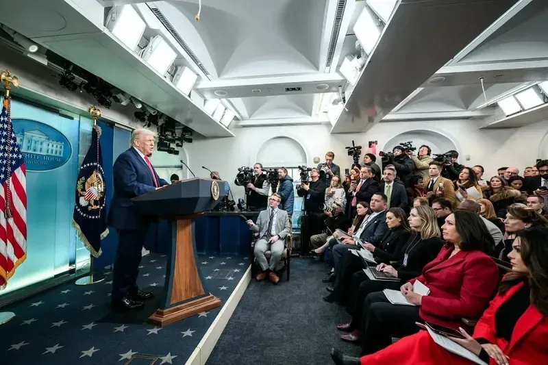 Phóng viên CNN, MS NOW, Politico được phép trở lại Nhà Trắng