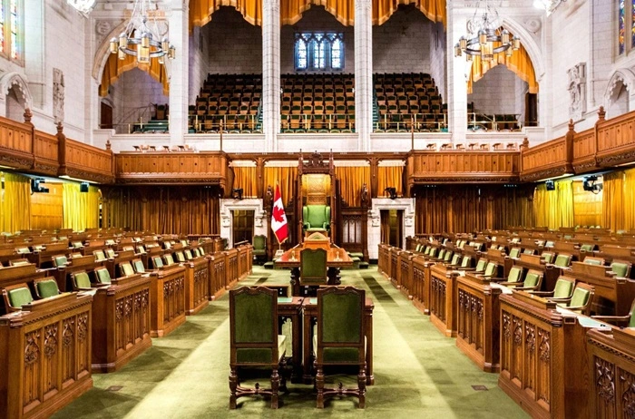 Canada giảm mạnh chỉ tiêu visa du học 2026