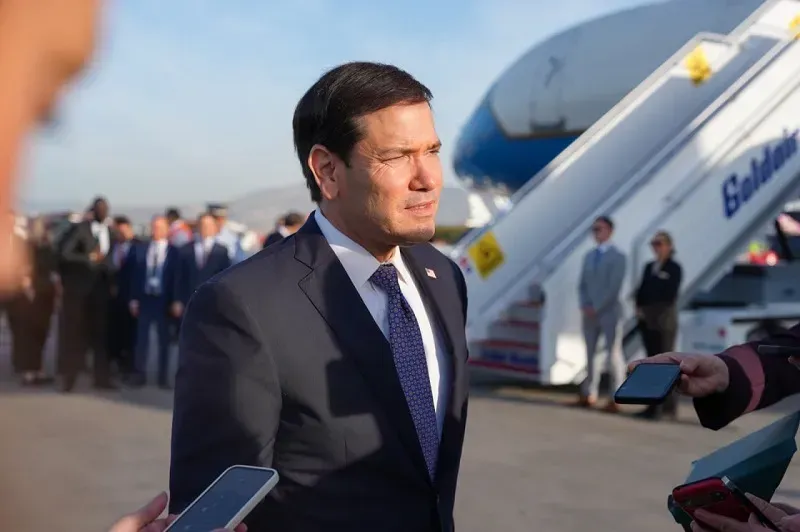 Ngoại trưởng Hoa Kỳ kêu gọi người dân Cuba hợp tác với CIA