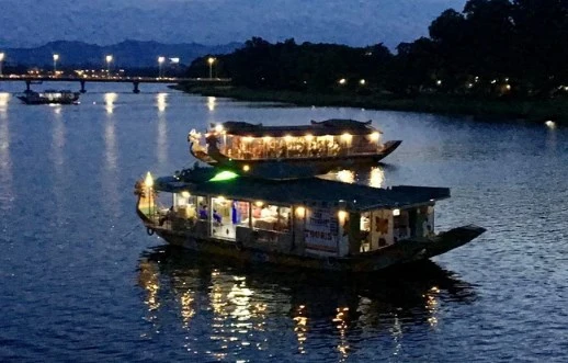 Hò Huế - Tấm gương phản chiếu một nền văn hóa lâu đời Hò Huế - Tấm gương phản chiếu một nền văn hóa lâu đời