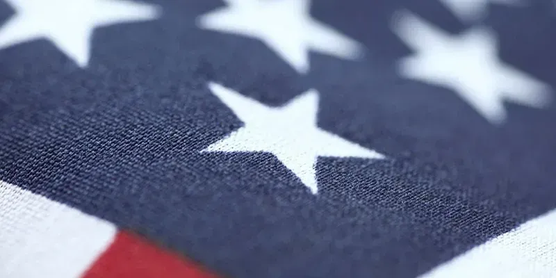 Trump thu hồi hơn 100.000 thị thực sau gần một năm trở lại Nhà Trắng Trump thu hồi hơn 100.000 thị thực sau gần một năm trở lại Nhà Trắng