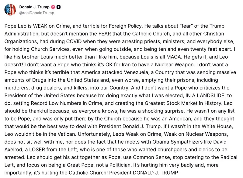 Tổng thống Donald Trump v&agrave; Gi&aacute;o ho&agrave;ng Leo XVI khẩu chiến gay gắt