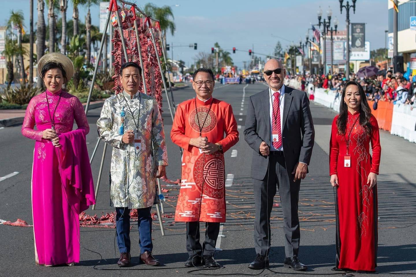  Thị trưởng Charlie Nguyen quyết định t&aacute;i tranh cử nhiệm kỳ 2026 - 2030 để viết tiếp chương mới trong h&agrave;nh tr&igrave;nh phụng sự v&igrave; cộng đồng. Nguồn: Facebook Charlie Nguyen