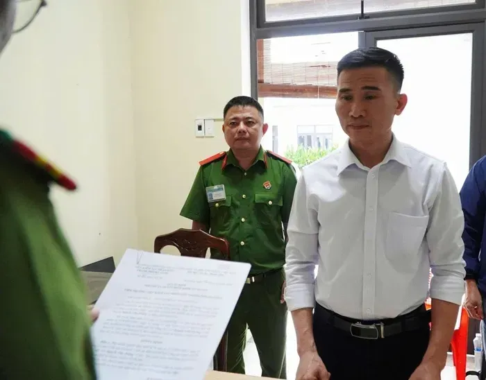 Đ&agrave; Nẵng ph&aacute;t hiện xưởng sản xuất, b&aacute;n c&agrave; ph&ecirc; giả 1 tấn mỗi ng&agrave;y