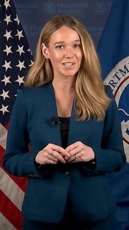 Thẩm ph&aacute;n Minnesota y&ecirc;u cầu quyền Gi&aacute;m đốc ICE ra hầu t&ograve;a