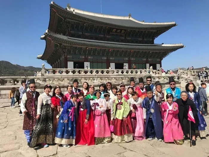 han-quoc-gian-han-mien-phi-visa-doan-cho-du-khach-viet-nam-2.webp Hàn Quốc gia hạn miễn phí visa đoàn cho du khách Việt Nam