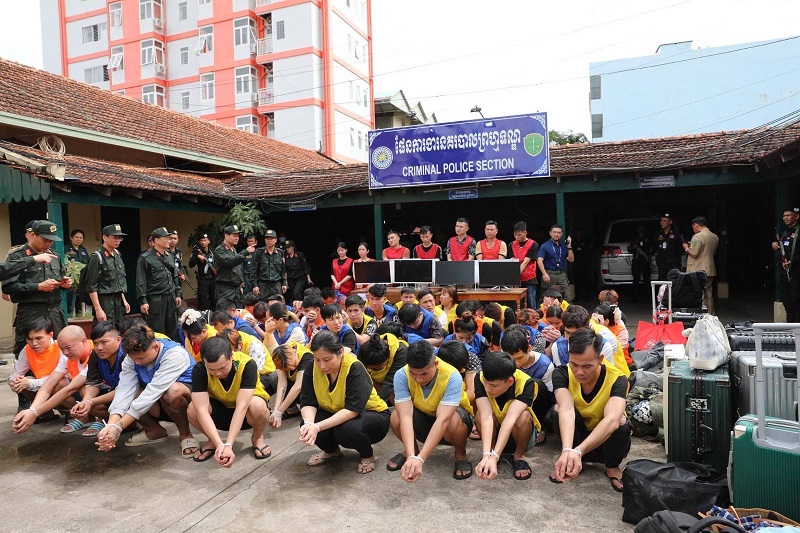 cam-2.jpeg Việt Nam: Triệt phá đường dây lừa đảo mạng ở Campuchia, bắt 59 người Việt