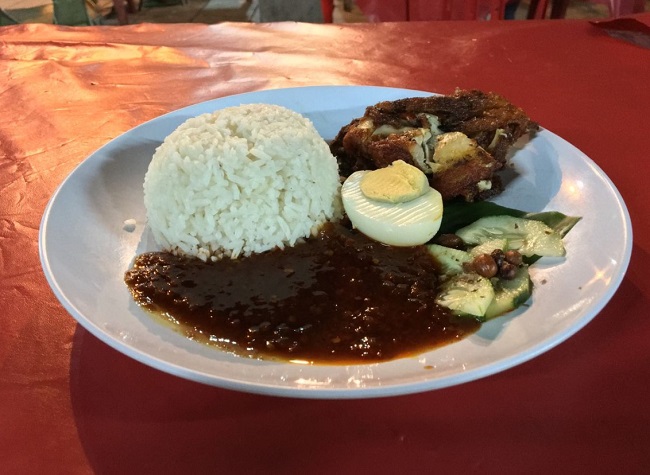 Những món ăn đường phố Malaysia không nên bỏ qua Những món ăn đường phố Malaysia không nên bỏ qua