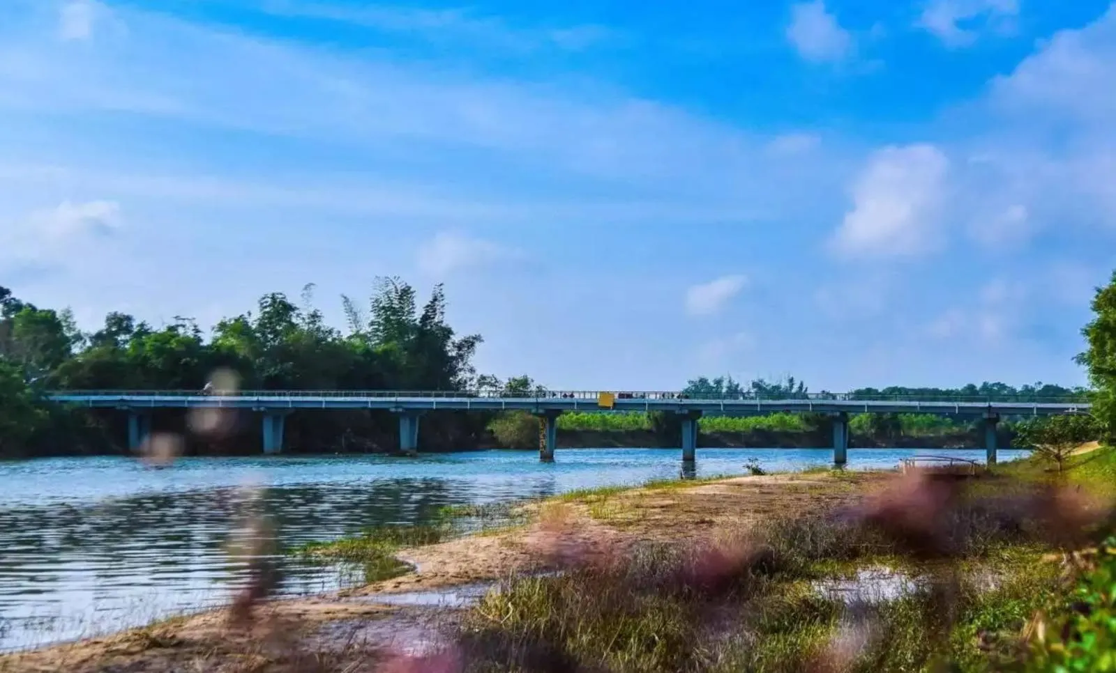 Làng cổ Phước Tích - ngôi làng 550 tuổi bên sông Ô Lâu Làng cổ Phước Tích - ngôi làng 550 tuổi bên sông Ô Lâu