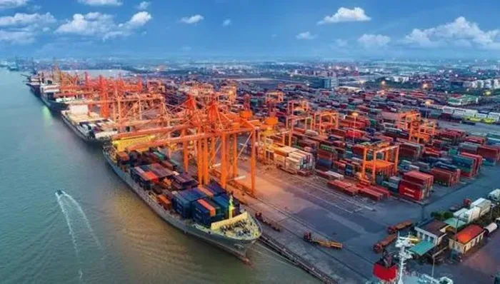 Tổng kim ngạch xuất nhập khẩu Việt Nam vượt 1.000 tỷ USD sau 10 tháng 