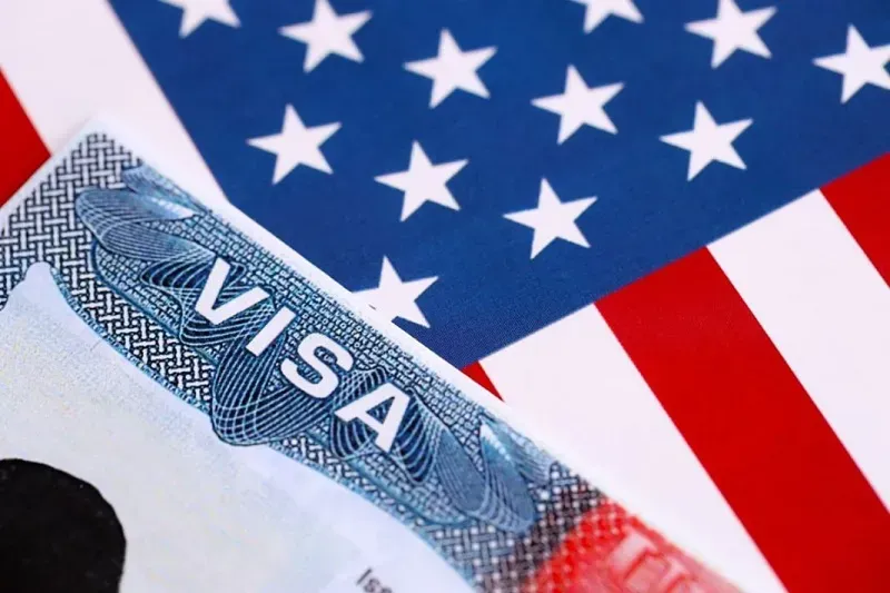 Chính quyền ông Trump thu hồi hơn 175.000 thị thực
