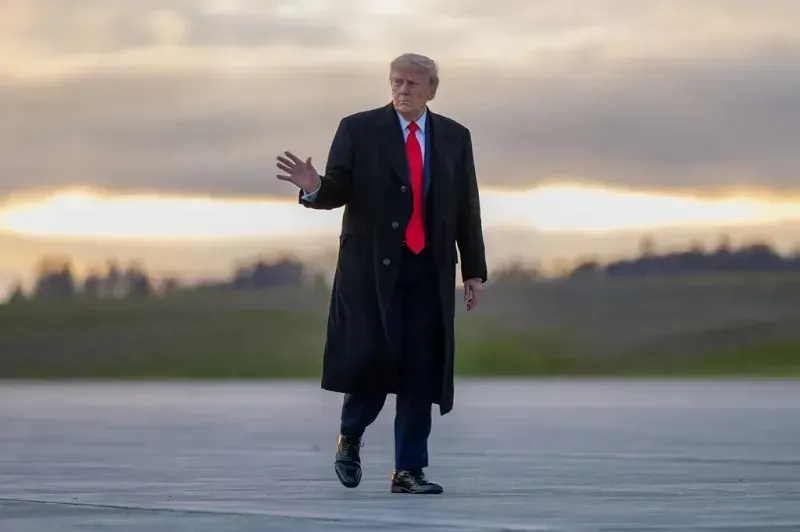 Ông Trump theo đuổi nỗ lực cấm MS NOW, CNN, Politico tiếp cận Nhà Trắng