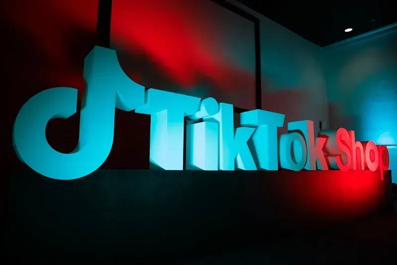 Meta v&agrave; YouTube lần đầu hầu t&ograve;a v&igrave; c&aacute;o buộc g&acirc;y nghiện ở trẻ em