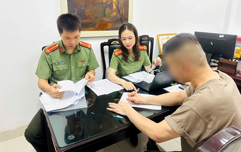 Công an Hà Nội xử phạt đơn vị tổ chức cuộc thi “Hoa khôi” không phép Công an Hà Nội xử phạt đơn vị tổ chức cuộc thi “Hoa khôi” không phép