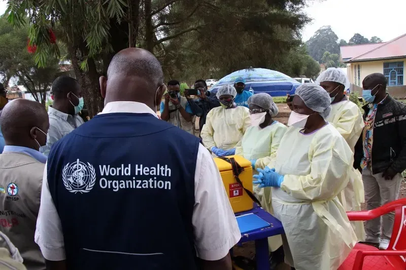 Hoa Kỳ thúc giục châu Âu hạn chế đi lại để ngăn Ebola lây lan