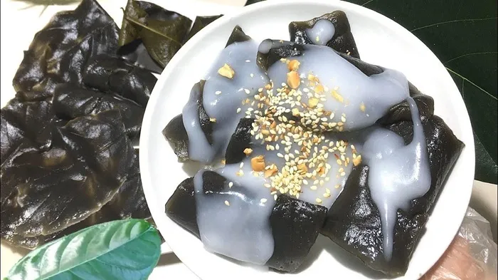 banh-la-mo-la-mit-mon-banh-dan-da-goi-tron-huong-que-2_11zon.webp Bánh lá mơ lá mít – Món bánh dân dã gói trọn hương quê