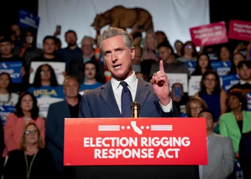 Chính quyền Trump cáo buộc chính sách “nơi trú ẩn” của California sau vụ tai nạn Florida