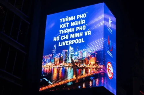 hinh-1 (1)_11zon.webp Trình chiếu nghệ thuật ánh sáng tôn vinh quan hệ Việt Nam - Vương quốc Anh