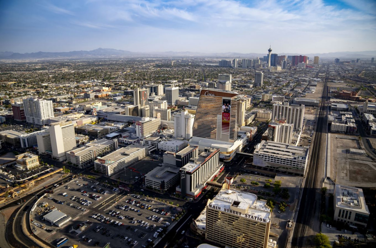 Nevada: Trải nghiệm nhiều hoạt động ngoài trời thú vị tại thành phố Las Vegas Nevada: Trải nghiệm nhiều hoạt động ngoài trời thú vị tại thành phố Las Vegas