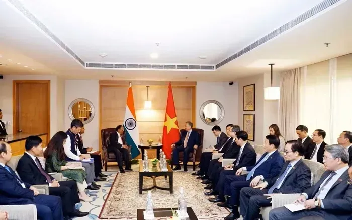 Việt Nam - Ấn Độ: Đẩy mạnh hợp t&aacute;c an ninh v&agrave; c&ocirc;ng nghệ chiến lược 