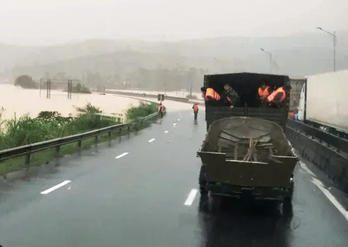 TP. HCM công bố 23 tuyến đường ngập khi triều cường vượt báo động