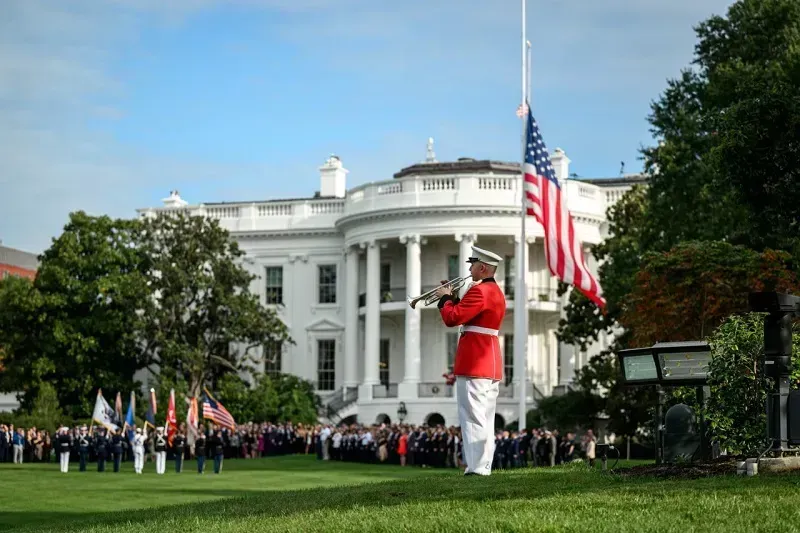 Giới nhà giàu toàn cầu đổ xô săn “Thẻ Vàng” 1 triệu USD của ông Trump?