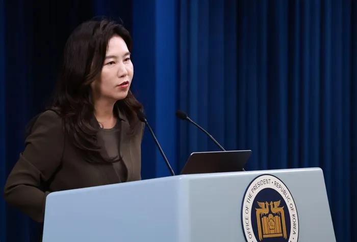 han-quoc-campuchia-bat-26-nghi-pham-lua-dao-ep-quay-clip-khieu-dam-2.webp Hàn Quốc - Campuchia bắt 26 nghi phạm lừa đảo, ép quay clip khiêu dâm