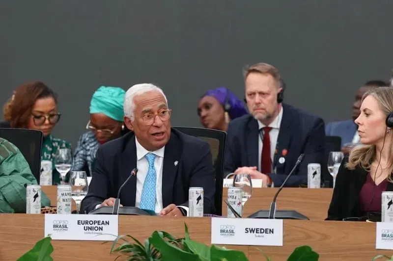 EU cảnh báo Hoa Kỳ không can thiệp công việc nội bộ EU cảnh báo Hoa Kỳ không can thiệp công việc nội bộ