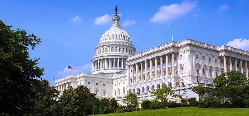 Ông Trump hủy gần 1 tỷ USD ngân sách đã được Quốc hội phê duyệt
