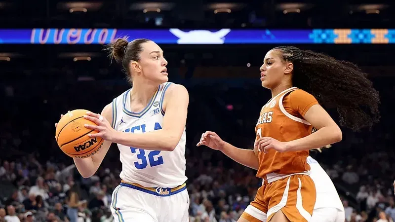 Trump ký mở rộng quyền kiểm soát của NCAA đối với thể thao đại học Trump ký mở rộng quyền kiểm soát của NCAA đối với thể thao đại học