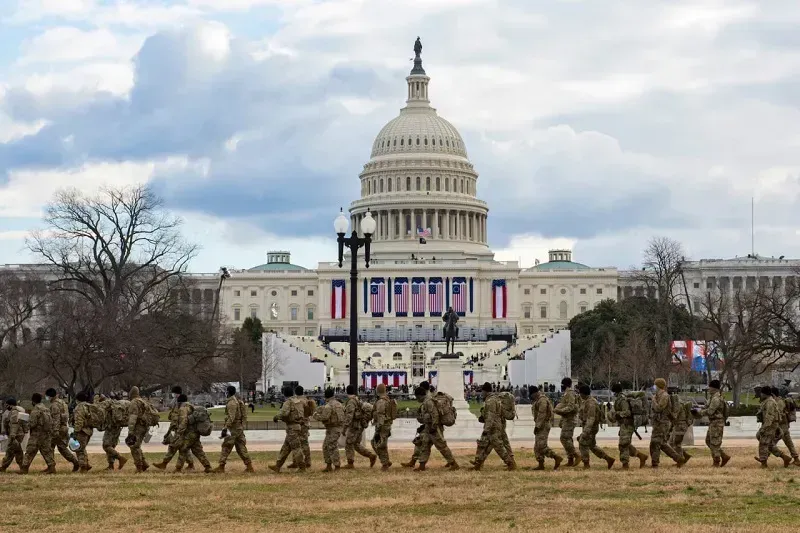 Washington D.C. yêu cầu rút Vệ binh Quốc gia, DOJ lên tiếng chỉ trích