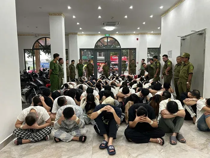 Việt Nam: Phát hiện nhóm 83 người Trung Quốc lập trung tâm lừa đảo
