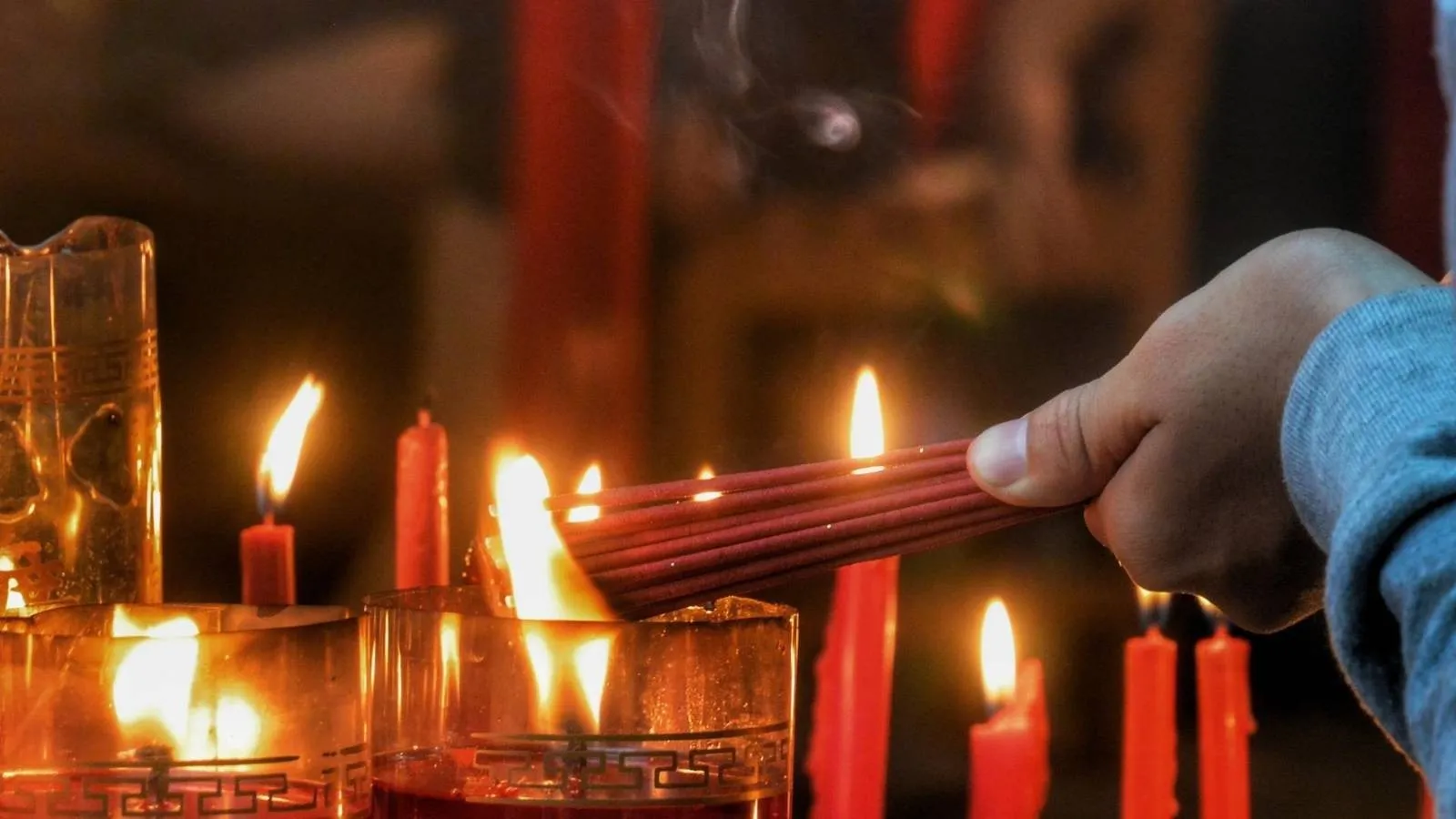 Việt Nam: Bắt đối tượng bị truy nã vì lừa đảo "cúng lễ trúng số độc đắc"
