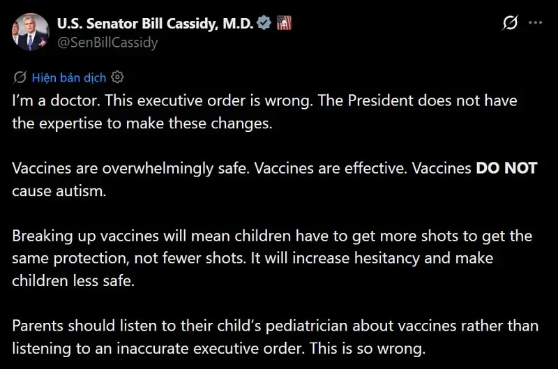 &Ocirc;ng Trump k&yacute; sắc lệnh điều chỉnh lộ tr&igrave;nh ti&ecirc;m vaccine cho trẻ em
