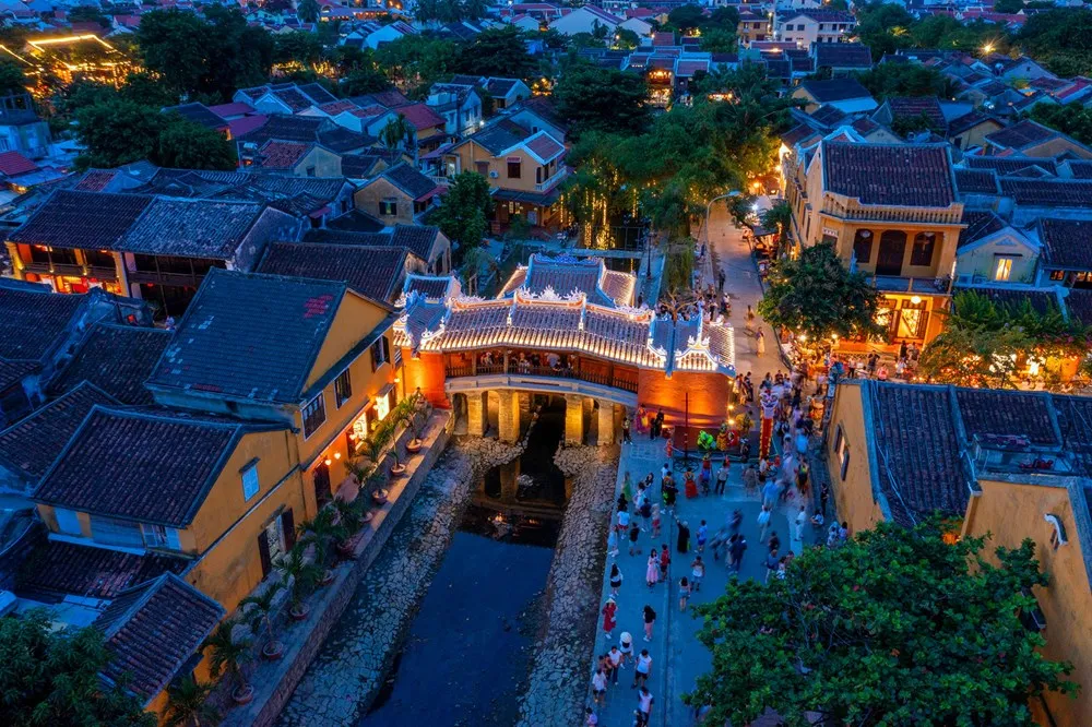 Hội An – Viên ngọc trầm mặc bên dòng sông Hoài Hội An – Viên ngọc trầm mặc bên dòng sông Hoài