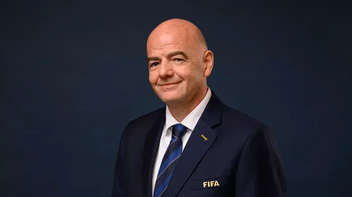 Chủ tịch FIFA bị c&aacute;o buộc nhận th&ecirc;m 1,76 triệu USD chưa c&ocirc;ng khai