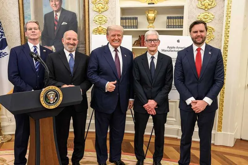  Trump sẽ áp thuế 100% lên chip bán dẫn, doanh nghiệp nào được miễn thuế?