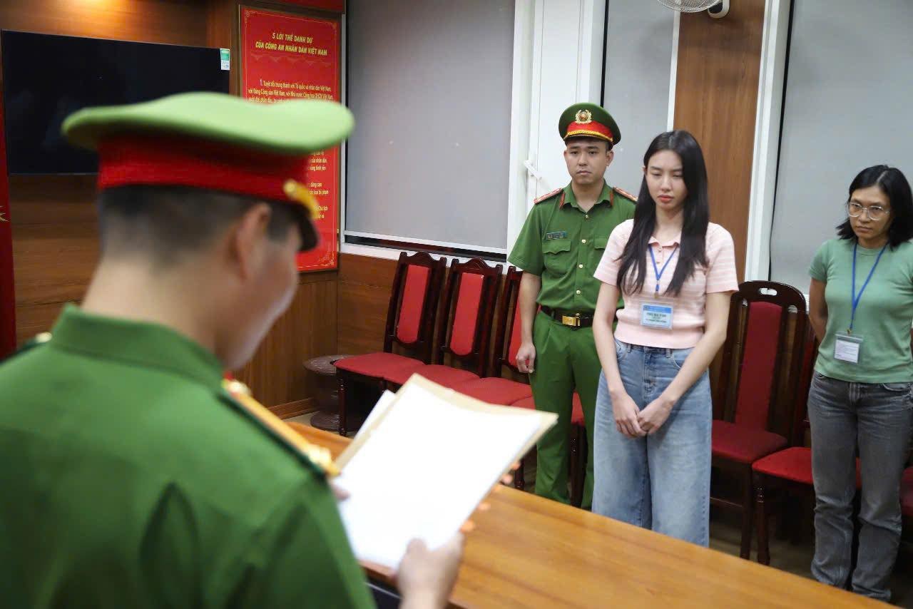 Việt Nam: Khởi tố hoa hậu quảng bá sai lệch kẹo Kera Việt Nam: Khởi tố hoa hậu quảng bá sai lệch kẹo Kera