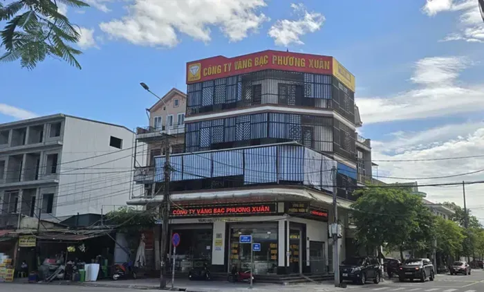 Khởi tố 2 lãnh đạo Công ty CP vàng bạc Phương Xuân vì trốn thuế