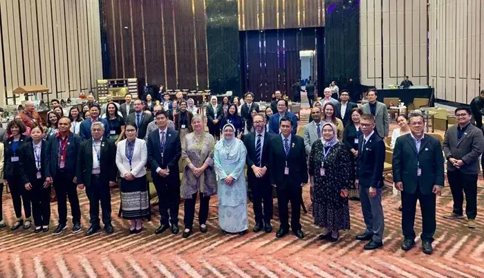 Vương quốc Anh tăng cường năng lực y tế cho Đông Nam Á Vương quốc Anh tăng cường năng lực y tế cho Đông Nam Á