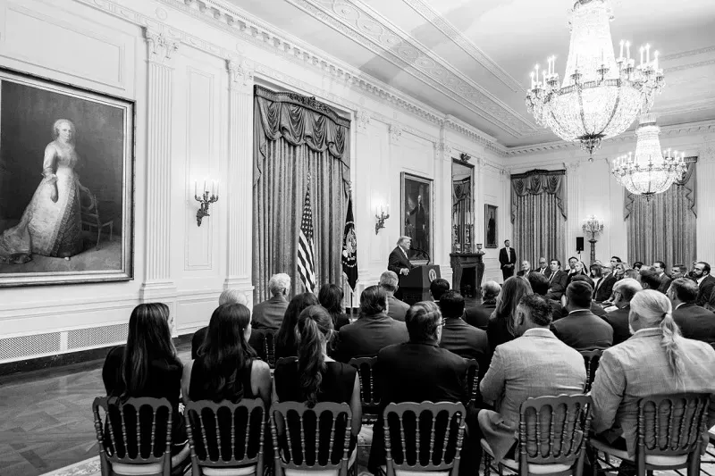 Ông Trump đề nghị bổ sung Iran vào dự luật trừng phạt Nga