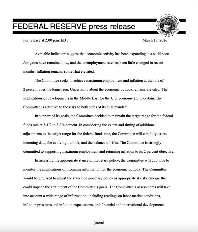 Fed tiếp tục giữ nguy&ecirc;n l&atilde;i suất