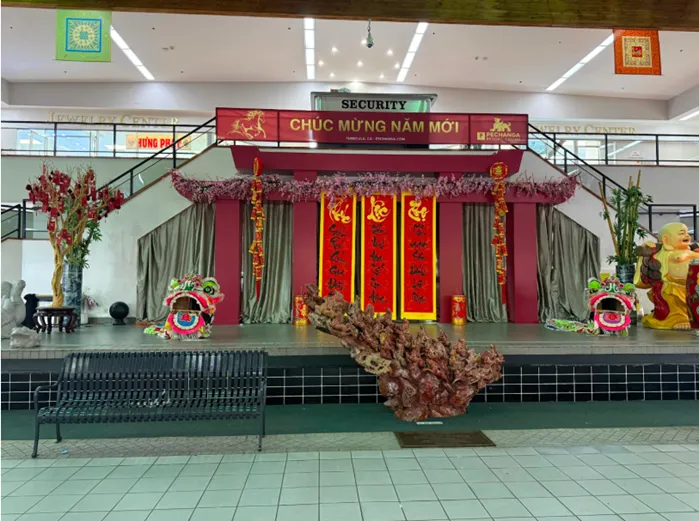 Chợ Tết Phước Lộc Thọ - Đậm sắc văn hoá Việt giữa lòng nước Mỹ Chợ Tết Phước Lộc Thọ - Đậm sắc văn hoá Việt giữa lòng nước Mỹ